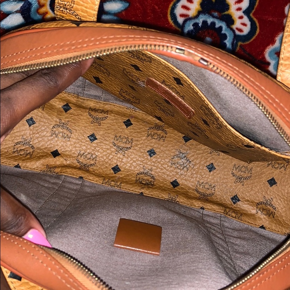 MCM BAG - Picture 2 of 3